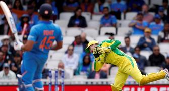 2019 World Cup: Seamers struggle as openers make hay