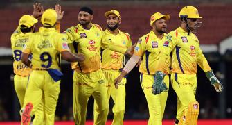 Dhoni's 'Dad's Army' bank on experience against Mumbai