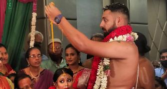 Varun, wife play cricket after wedding