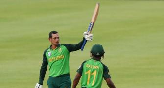 PHOTOS: De Kock steers SA to easy win over England