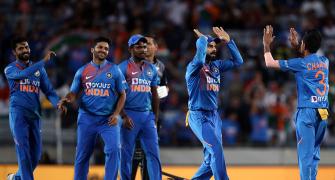 Captain Kohli lauds bowlers for 'taking control'