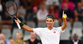 Pain-free Federer eyes return at Australian Open