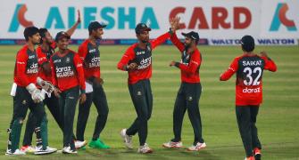Nasum takes 4-19 as Bangladesh stun Aus in first T20