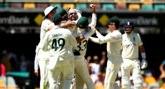 Lyon gets long-awaited 400th Test wicket
