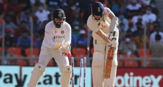 What went wrong for England in pink ball Test...
