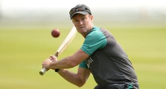 SL batting coach Flower tests positive for Covid-19