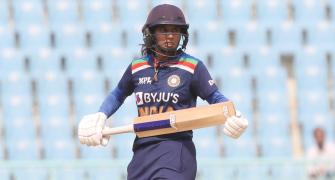 Mithali, Smriti unmoved in women's ODI rankings