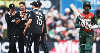 Boult sizzles as New Zealand thrash Bangladesh