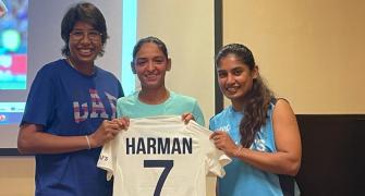 Girls can gain from men's Test experience: Mithali