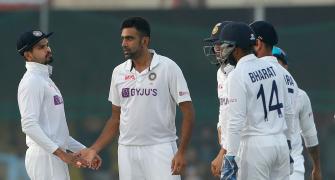 Iyer puts faith in spinners to bundle out NZ on Day 5
