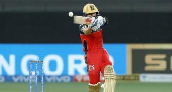Kohli first Indian to get 10,000 runs in T20 cricket