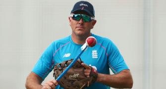 England head coach Silverwood steps down