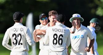 PIX: NZ inch towards big win inside three days