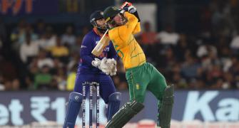 PHOTOS: Klaasen blasts South Africa to win in 2nd T20