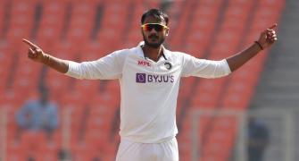 Fit-again Axar replaces Kuldeep for 2nd SL Test