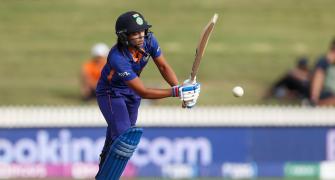 'Harmanpreet does well when she has her back to wall'