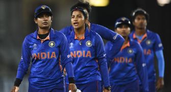 Women's WC: Australia down India to seal semis spot
