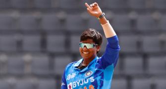 Deepti closes in on top T20I bowler ranking