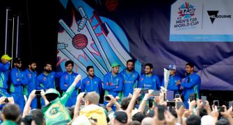 Babar asks fans to 'keep praying' for T20 WC victory