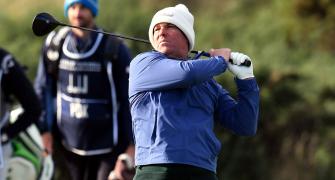 When Warne the golfer upstaged the pros at Dunhill