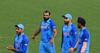 T20 WC Warm-up: Shami's fiery spell wins it for India