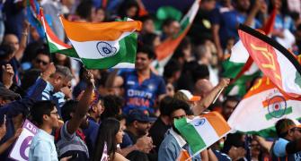 PIX: India Fans Colour SCG Blue