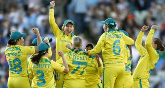 Million dollar pay packets for Aus women cricketers!