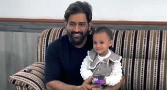 Aww! This Dhoni Pic Will Melt Your Heart