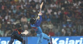 Why batting on tricky No 6 in T20s is difficult