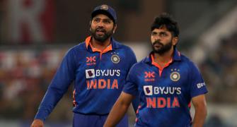 India penalised for slow rate in 1st ODI vs NZ