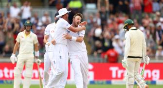 Ponting tells England's Robinson to walk the talk