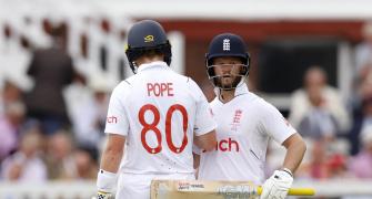 Ashes PHOTOS: Duckett leads England fightback on Day 2
