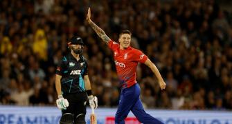England makes quick change: Carse to replace Topley