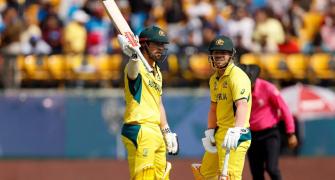 Head hammers hundred as Australia down NZ in thriller