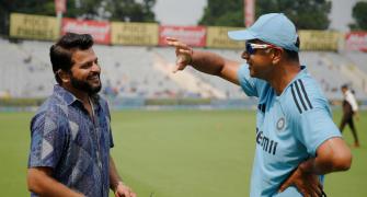 Does Dravid Want Raina In WC Team?