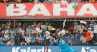 PIHOTOS Gill, Iyer, SKY light up Indore ODI