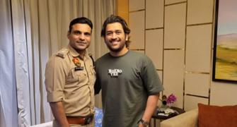 2007 T20 World Cup hero meets Dhoni after 12 years!