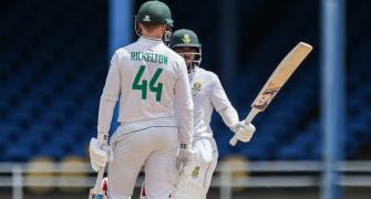 De Zorzi, Bavuma shine as SA take control