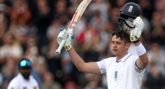 1st Test: England closes in on victory over Sri Lanka