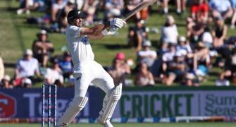 Tim Southee equals Gayle's sixes record in Tests