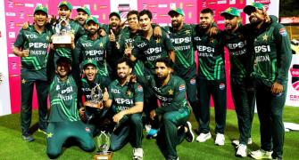 Pakistan make history, sweep South Africa at home!