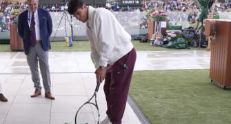 SEE: Carlos Alcaraz shows off golf skills