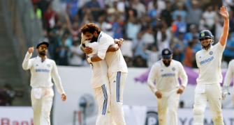 PIX: Jadeja, Sundar share 9 wickets, bowl out NZ