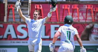 Bavuma, Stubbs centuries put South Africa in control