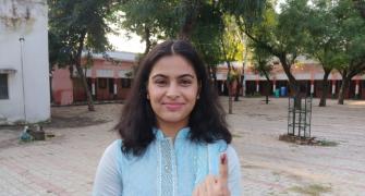 PIX: Manu, Vinesh, Babita, Bajrang Vote