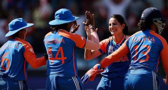 Indian women down Pakistan; keep semis hopes alive