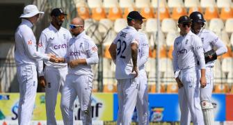 Rampaging England rout Pakistan in Multan Test