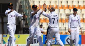 Rampaging England rout Pakistan in Multan Test