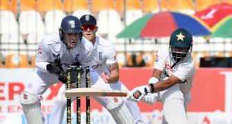 PICS: Pakistan mount pressure on England bowlers