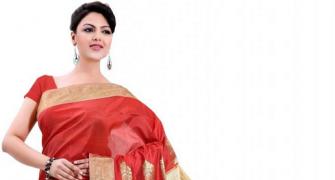 How to Wear a Saree To Look Slim